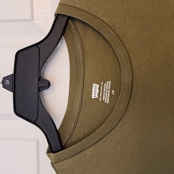 LEVIS MEN'S T SHIRT - Picture 3 of 8